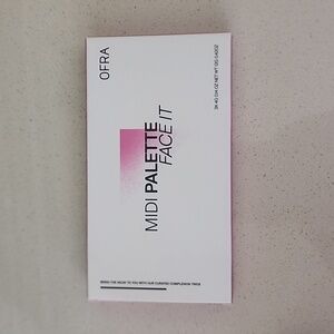 Brand new face palette